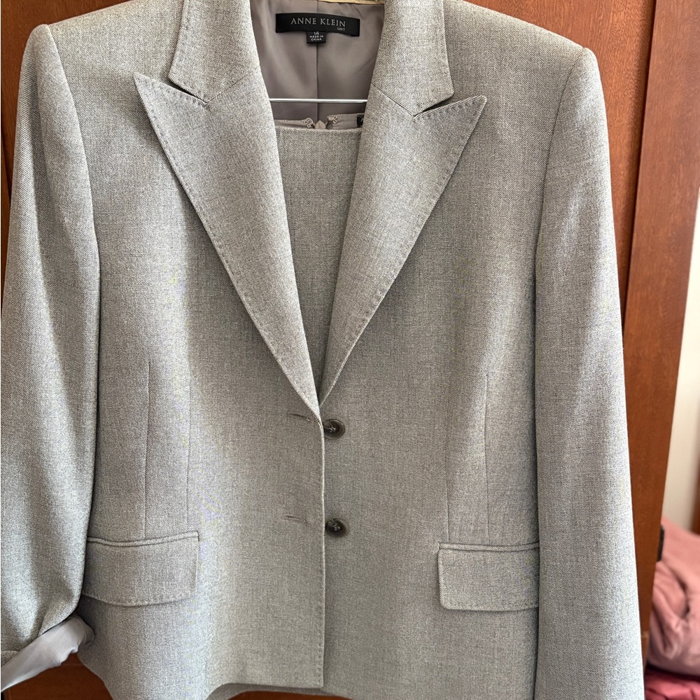 Anne Klein Classic Gray Suit Jacket